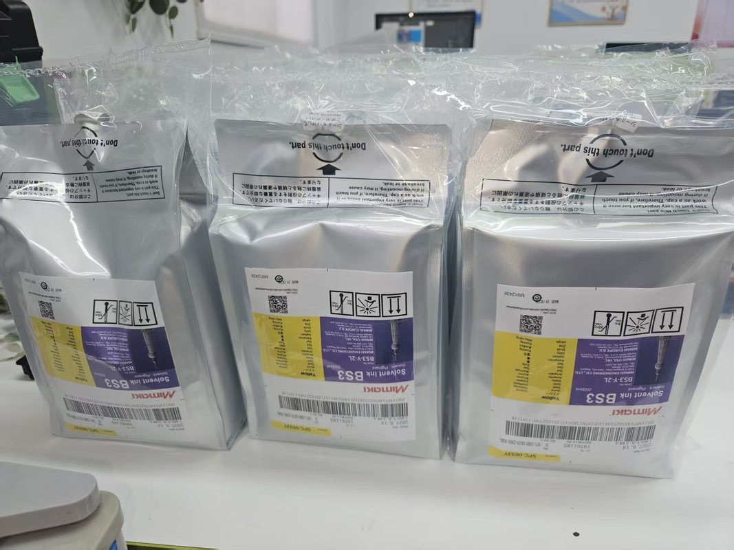 2000ML 2L Eco Solvent Ink With Chip BS3/BS4 MIMAKI JV33-130BS Solvent Based Ink
