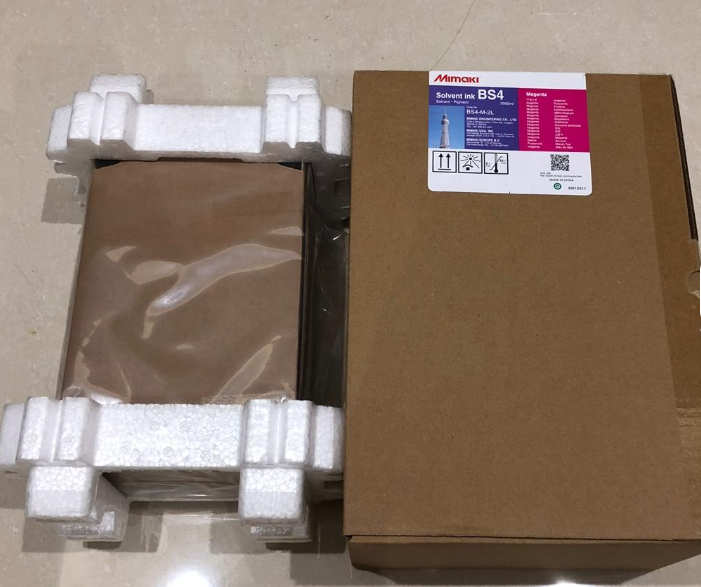 2000ML 2L Eco Solvent Ink With Chip BS3/BS4 MIMAKI JV33-130BS Solvent Based Ink