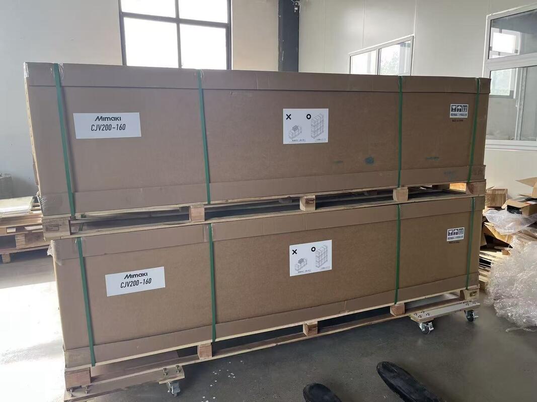 MIMAKI CJV200-160 With one Epson 3200 heads print and cut eco solvent printer
